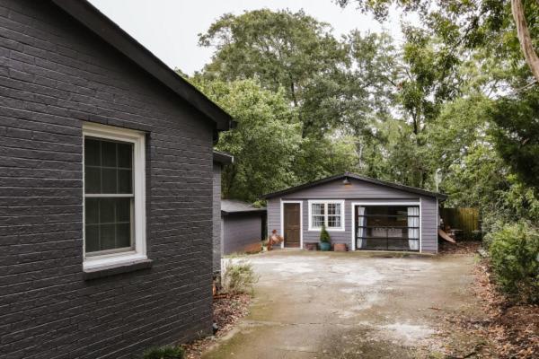 Greenway Garage With Firepit Athens Exterior foto